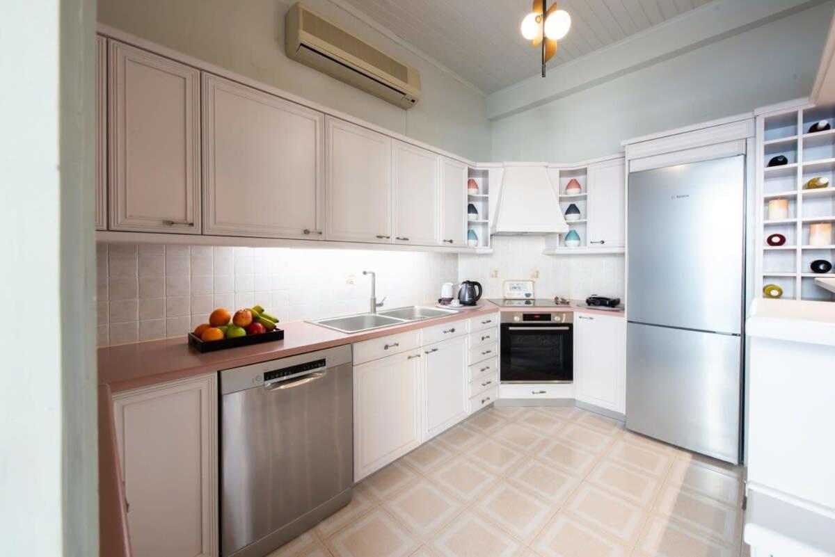Dolce Favola Nomad Casa - Kalamata'S City Getaway 외부 사진